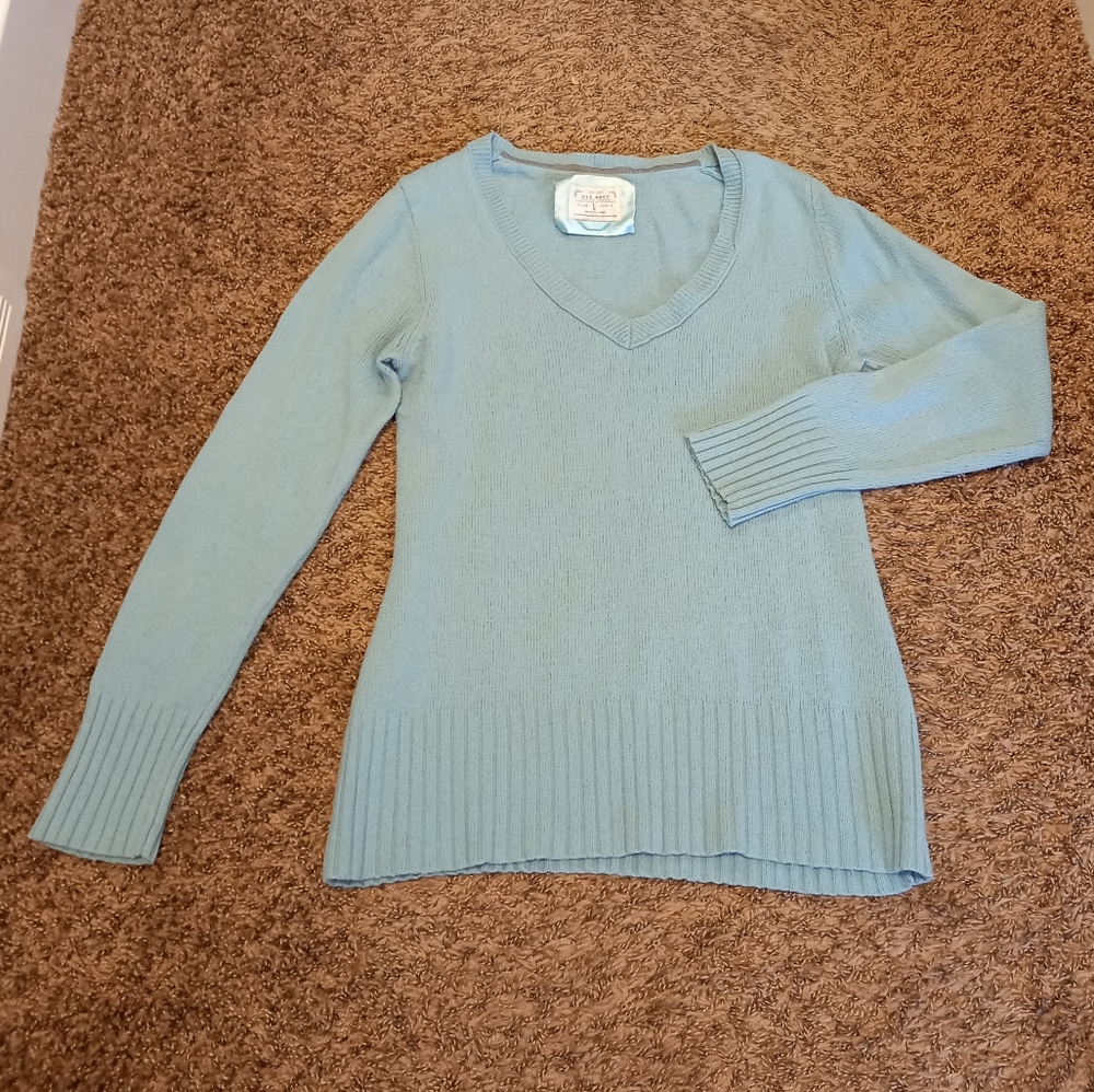 Old Navy Light Blue V-Neck Knit Sweater